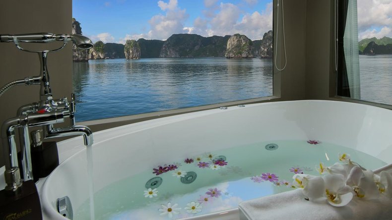 11 Best Halong Bay Cruise Ships with Pool (Swimming + Jacuzzi Pools)