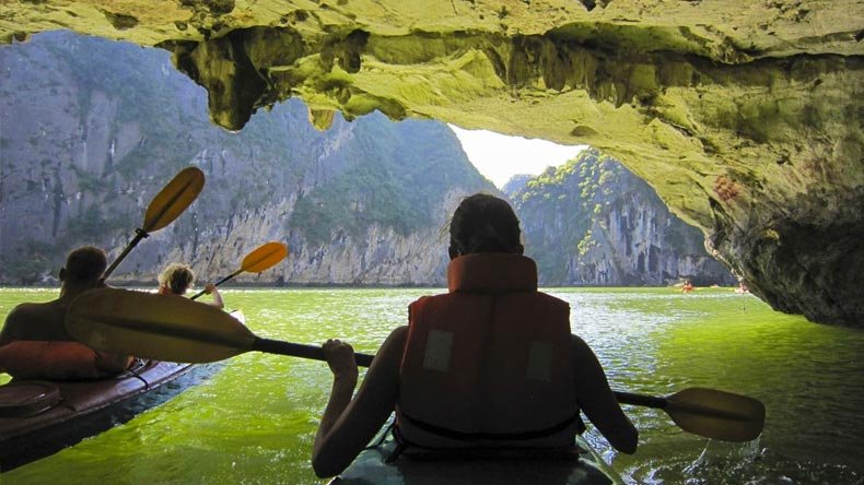 Ho Dong Tien Cave - A Guide To The "Fairy Lake" Cave