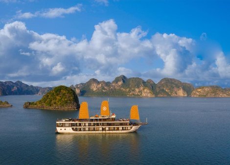 halong bay cruise with cat ba island