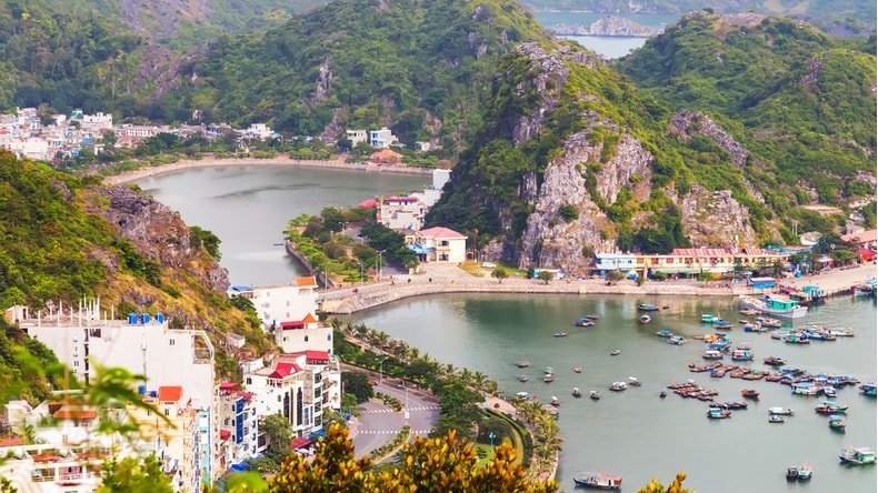 Halong Bay to Cat Ba Island by Ferry, Speedboat and Bus