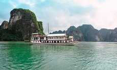 Cozy Bay Classic Cruise