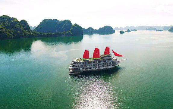 5 Sources for the Most Reliable Halong Bay Cruise Reviews