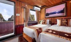 Cozy Bay Classic Cruise