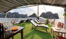 Cozy Bay Classic Cruise