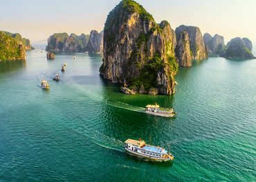 Halong Bay: Choosing the Right Cruise for Your Travel Style