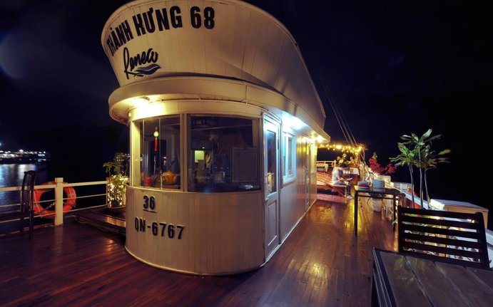 Renea Cruises Halong