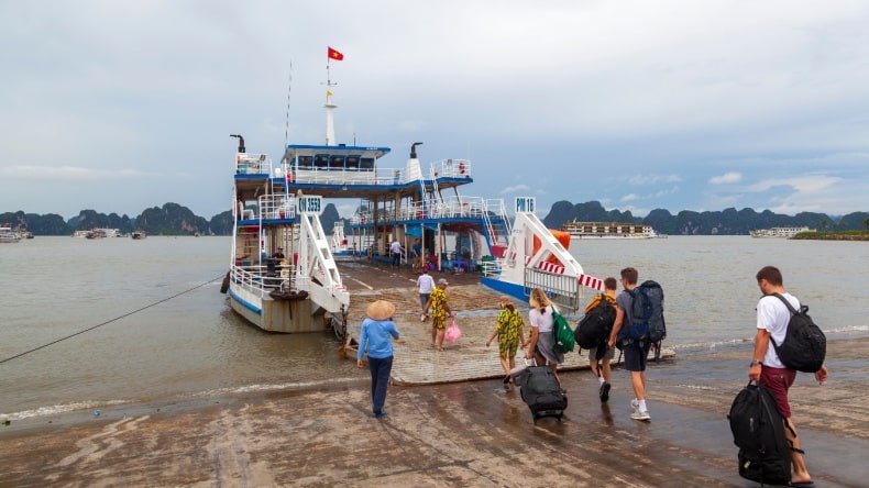 How to get to Cat Ba Island