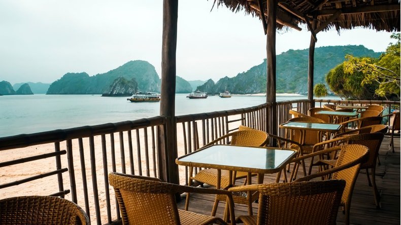 The 12 Best Restaurants in Halong Bay [2024]