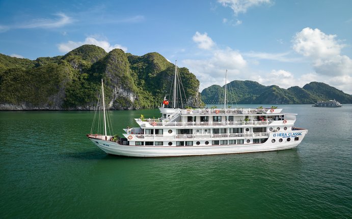 Hera Classic Boutique Cruise