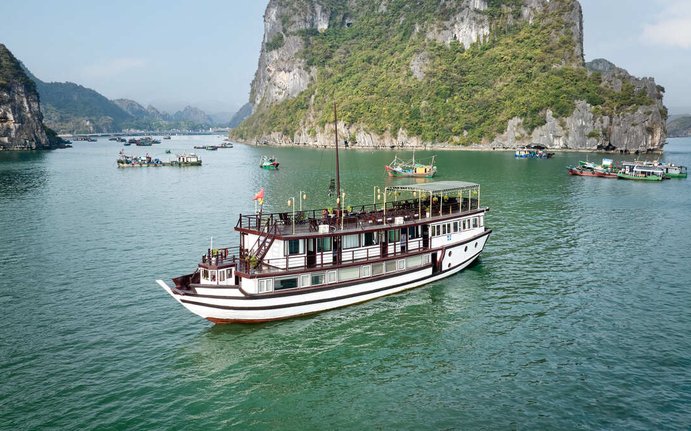 Garden Bay Legend Cruise