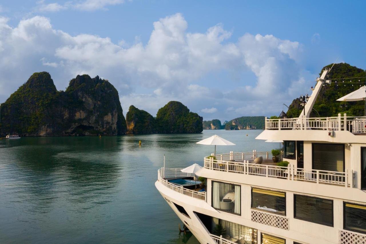 Hermes Cruises Halong Bay: Price, Reviews & 2-Day, 3 Day Itinerary 2024
