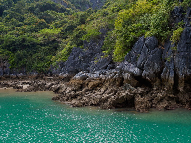 Bai Tu Long Landscape