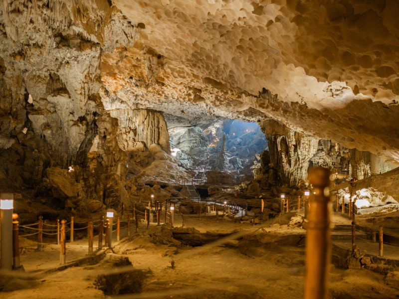 Sung Sot Cave