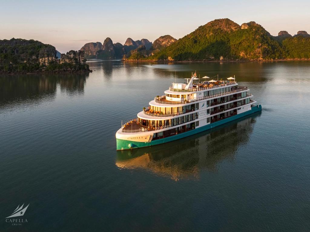 halong bay cruises from hanoi