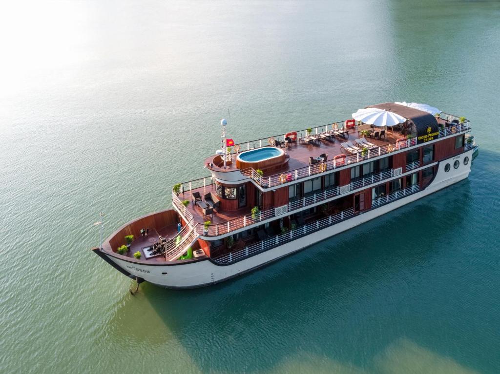 ha long bay day cruise from hanoi