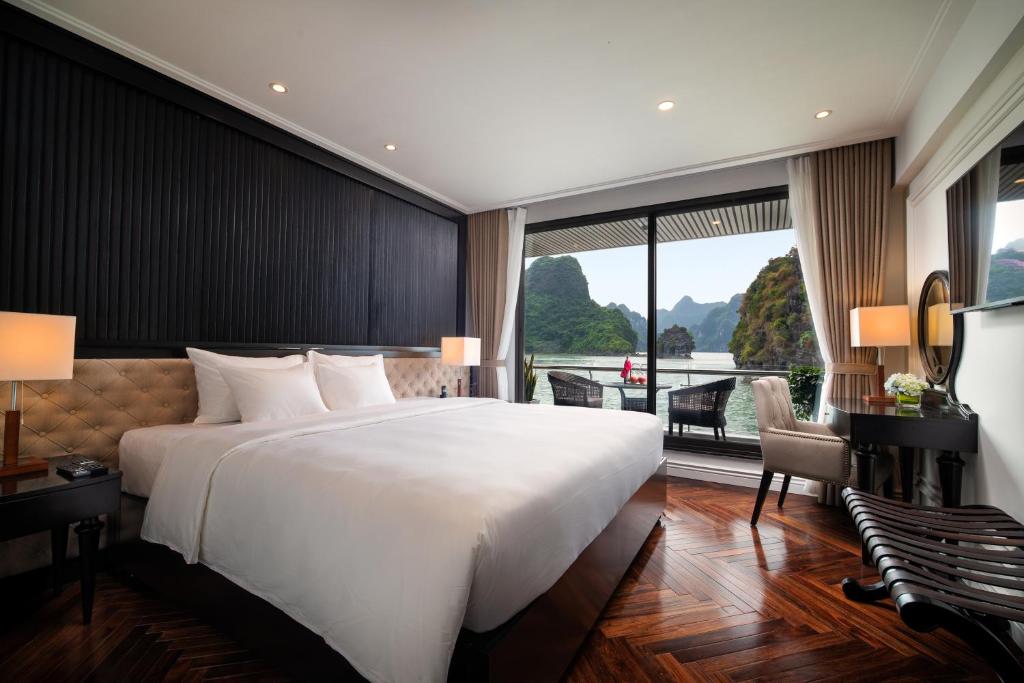 halong bay cruises from hanoi